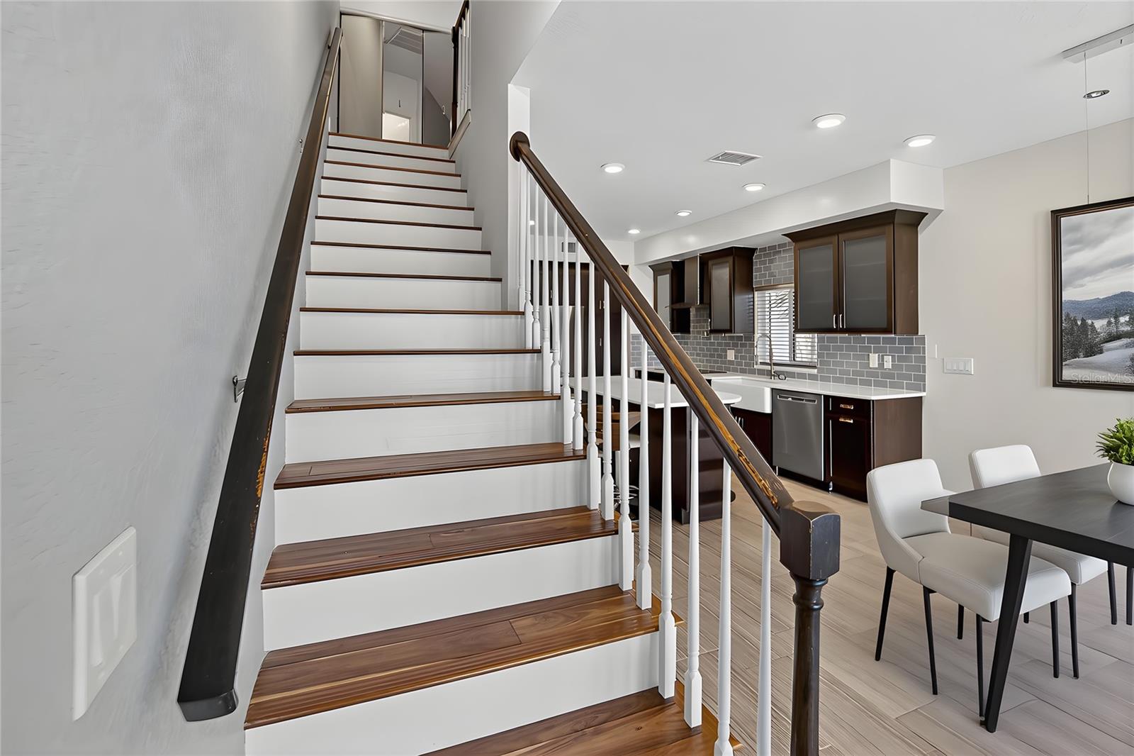 Image 10 of 33 For 4639 Mirabella Court