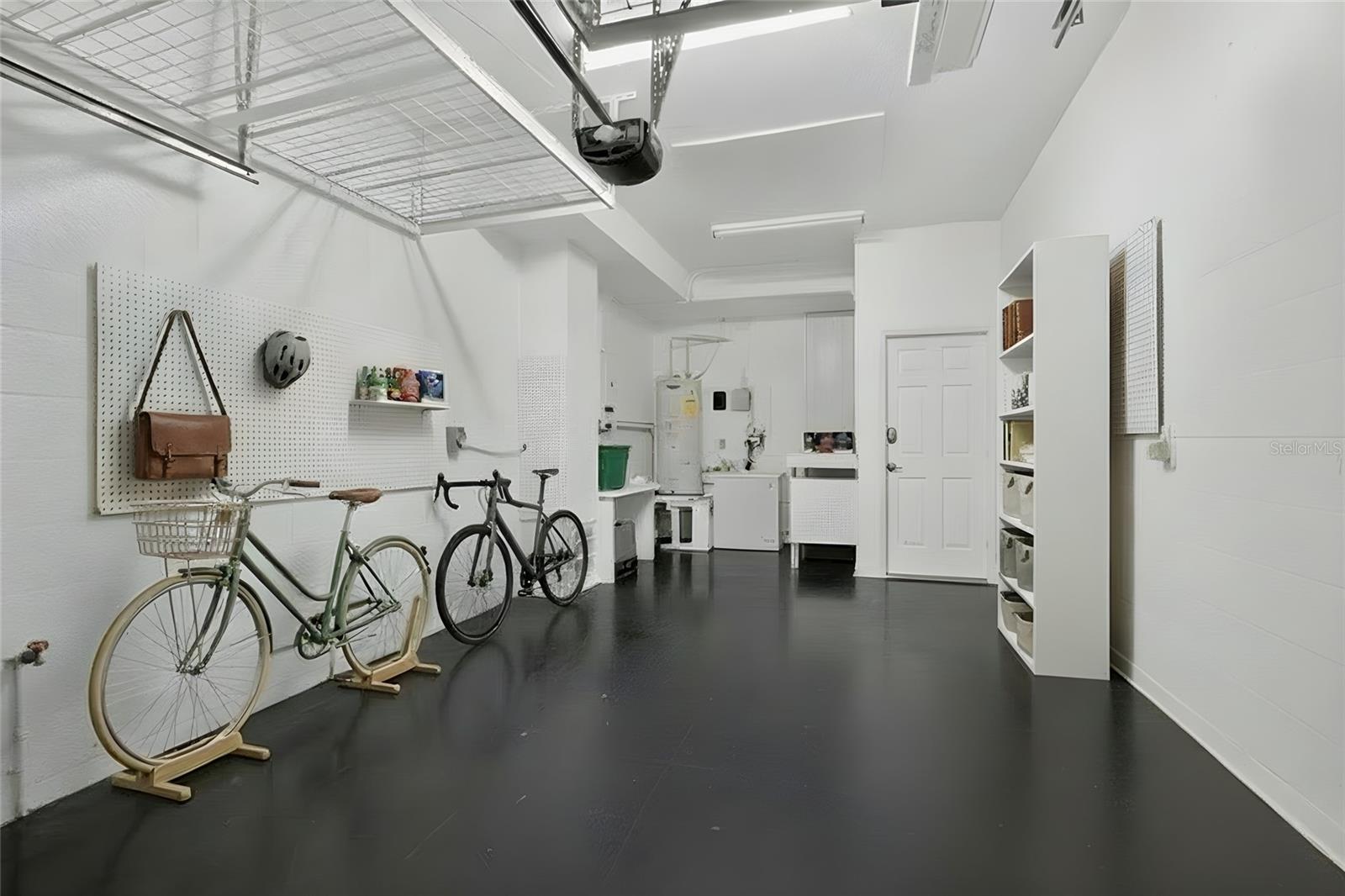 Image 28 of 33 For 4639 Mirabella Court