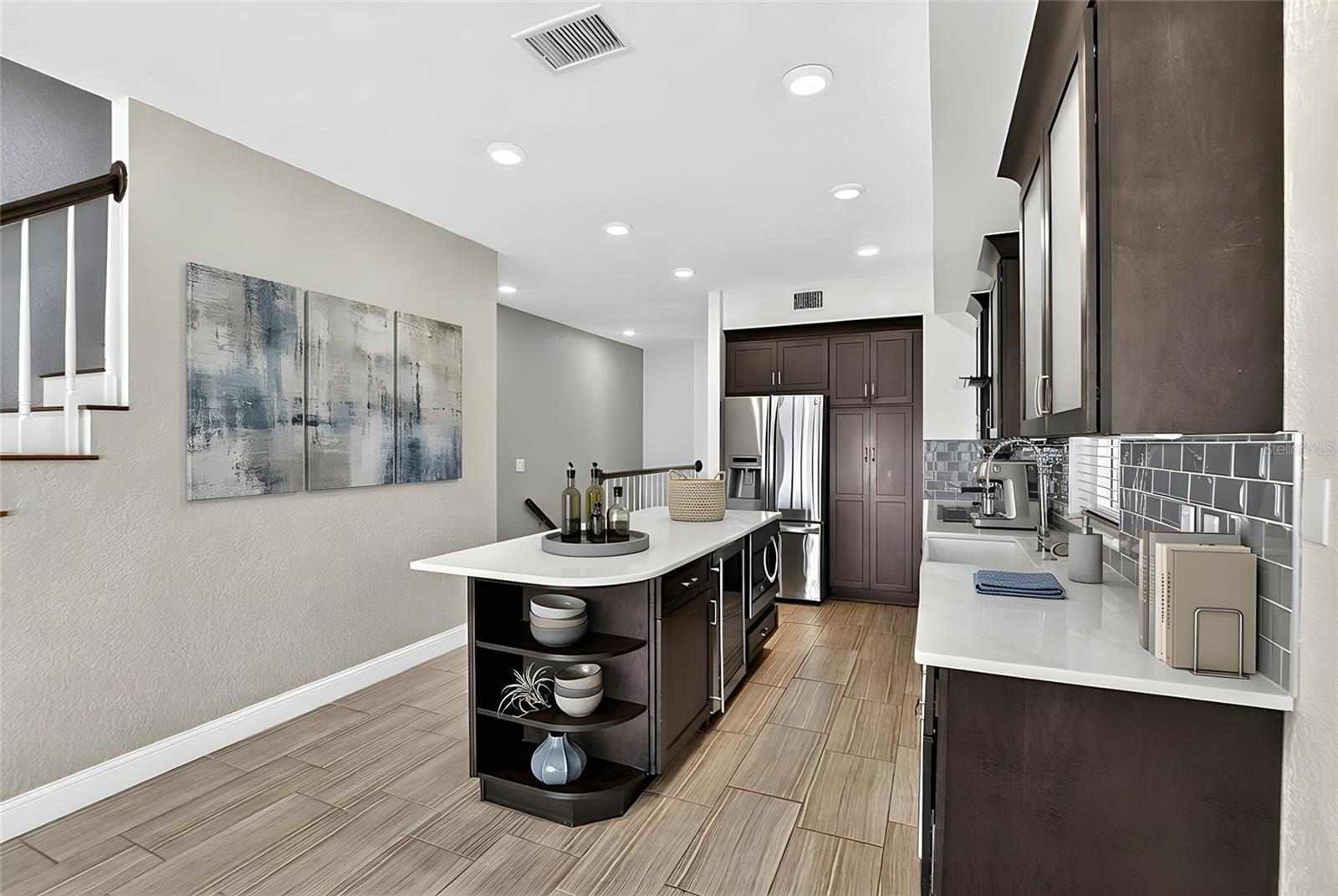 Image 6 of 33 For 4639 Mirabella Court