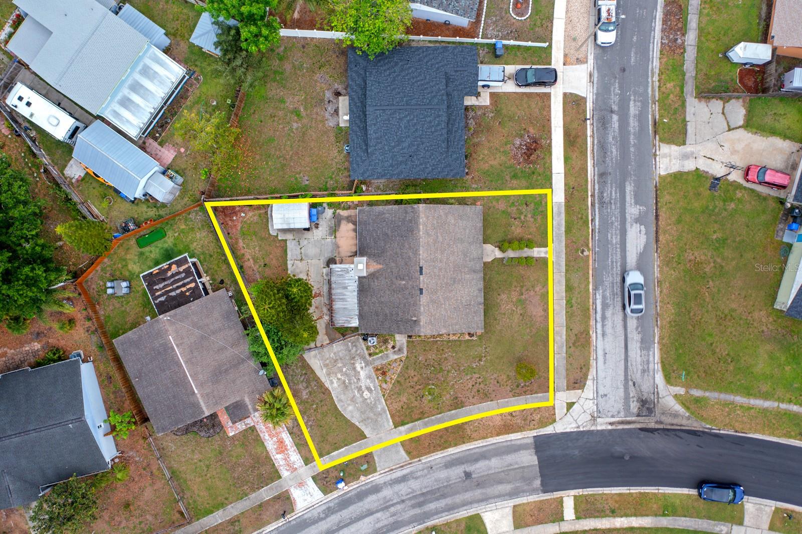 Listing photo id 27 for 3029 Cedaridge Drive