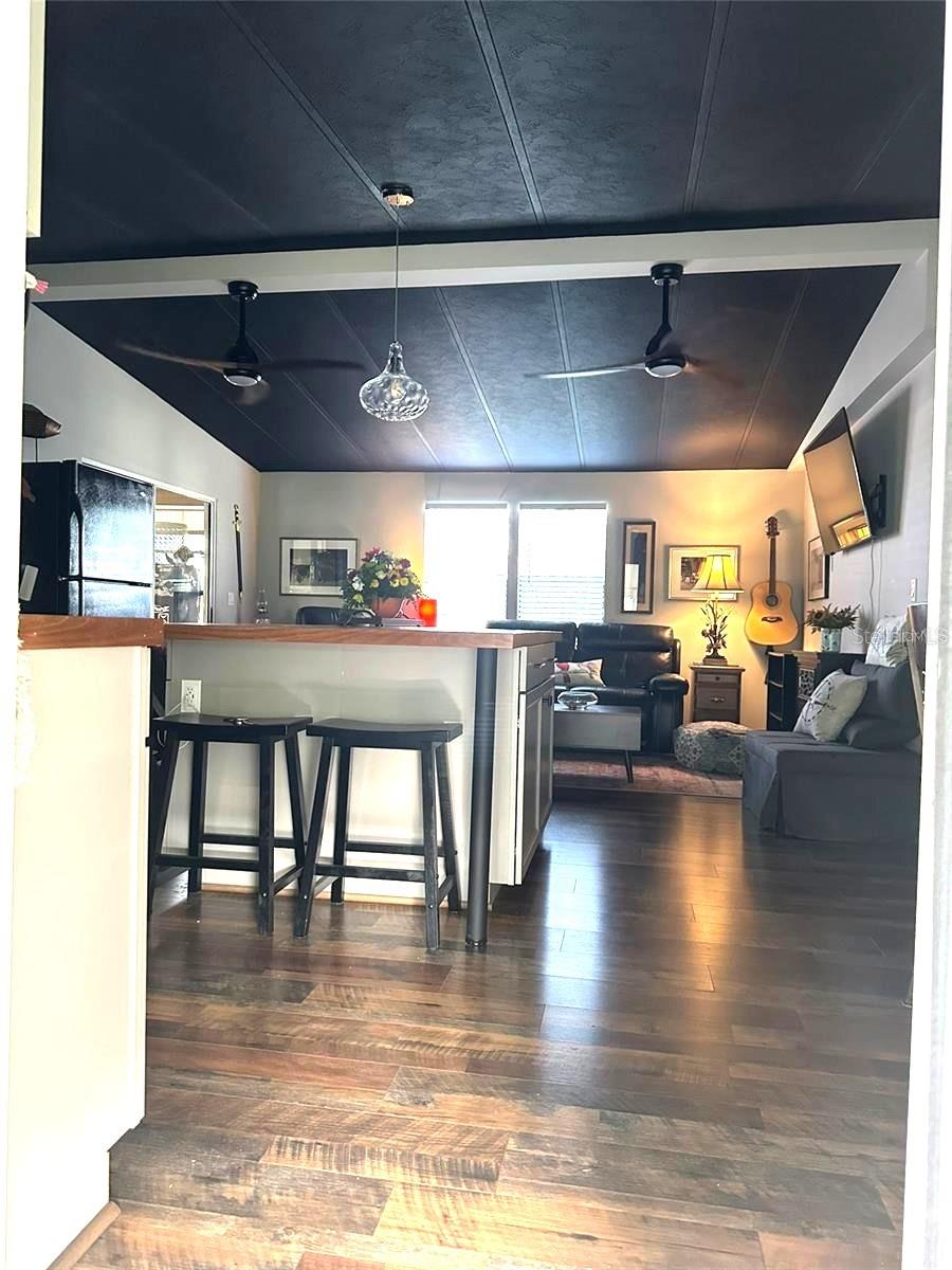 Image 6 of 18 For 6456 Presidential Circle