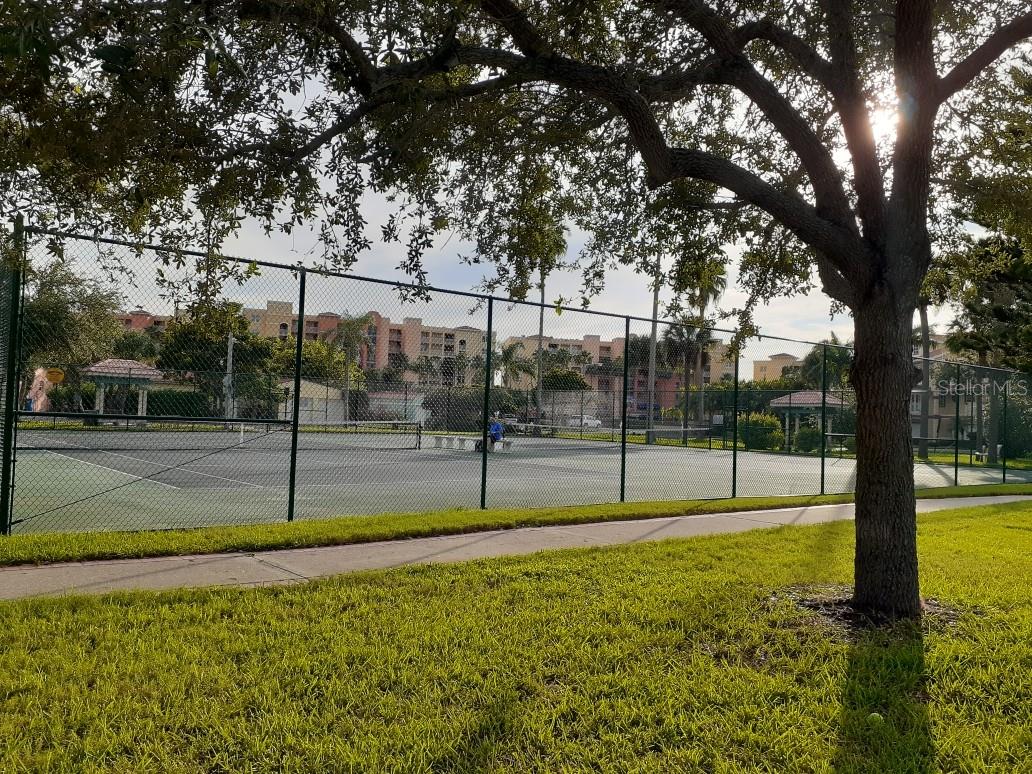 Image 30 of 32 For 18213 Gulf Boulevard A