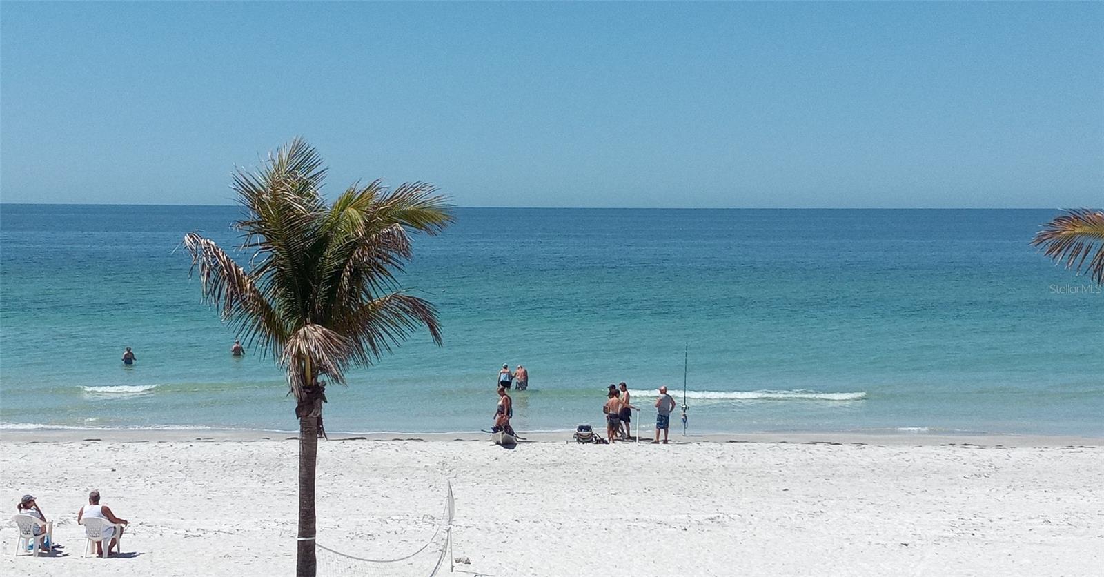 Image 6 of 32 For 18213 Gulf Boulevard A