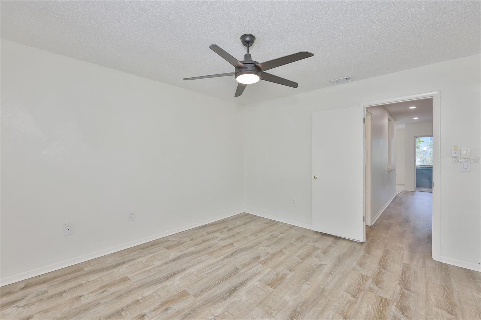 Image 22 of 32 For 284 115th Avenue N 3