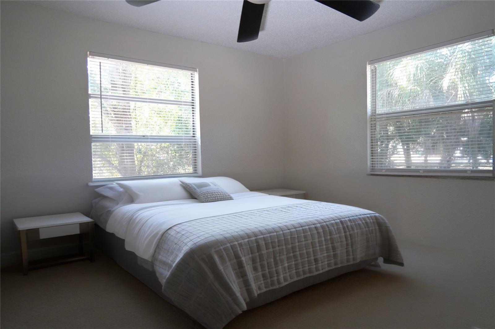 Listing photo id 7 for 4509 29th Street