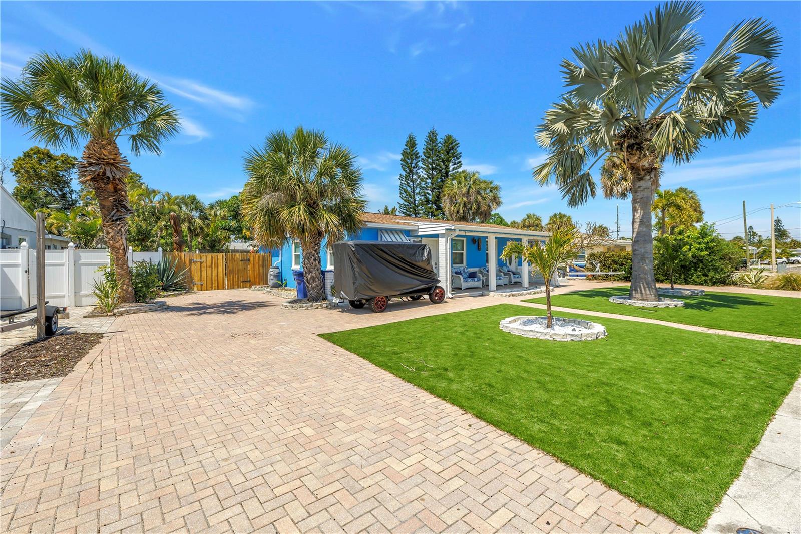 Image 24 of 53 For 6892 Gulf Winds Drive 2