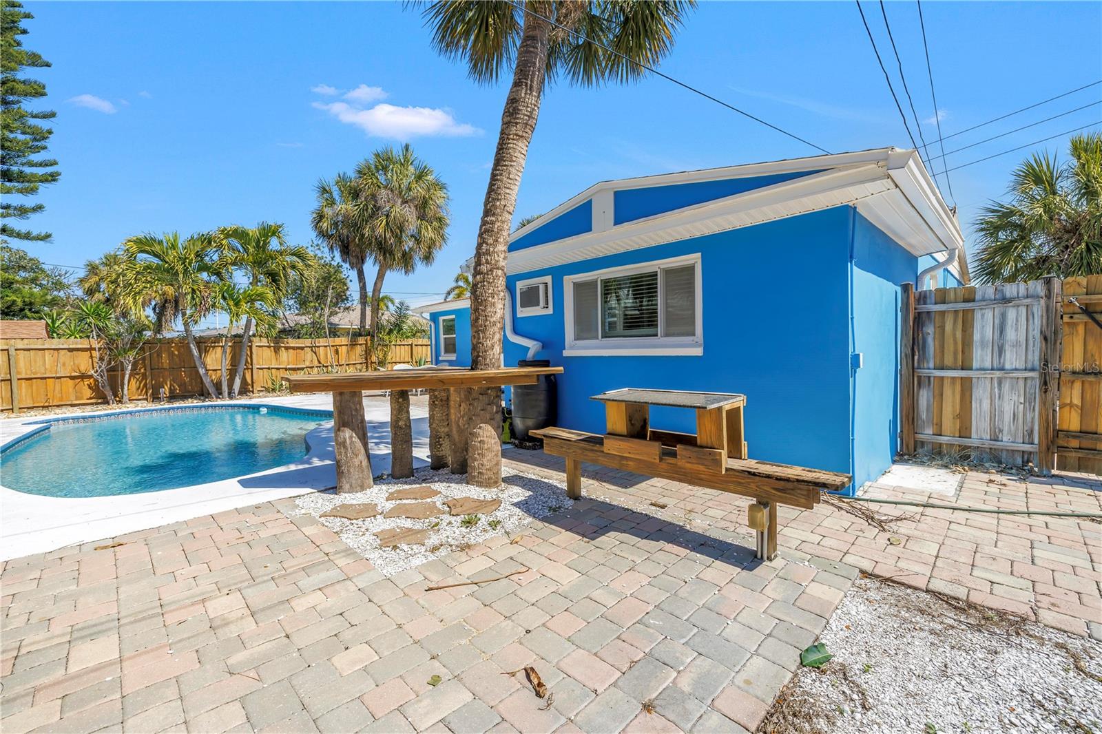 Image 41 of 53 For 6892 Gulf Winds Drive 2