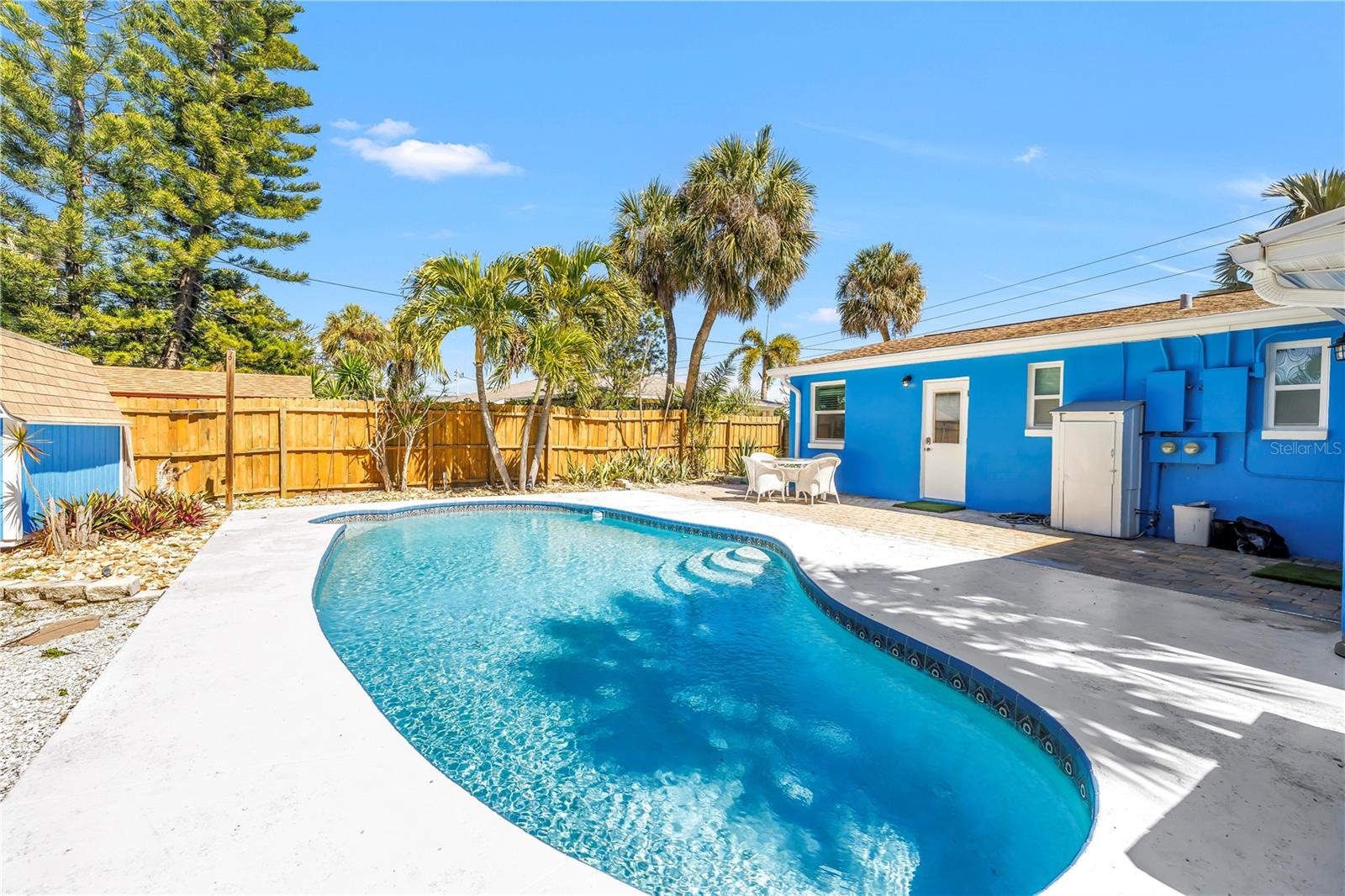 Image 43 of 53 For 6892 Gulf Winds Drive 2