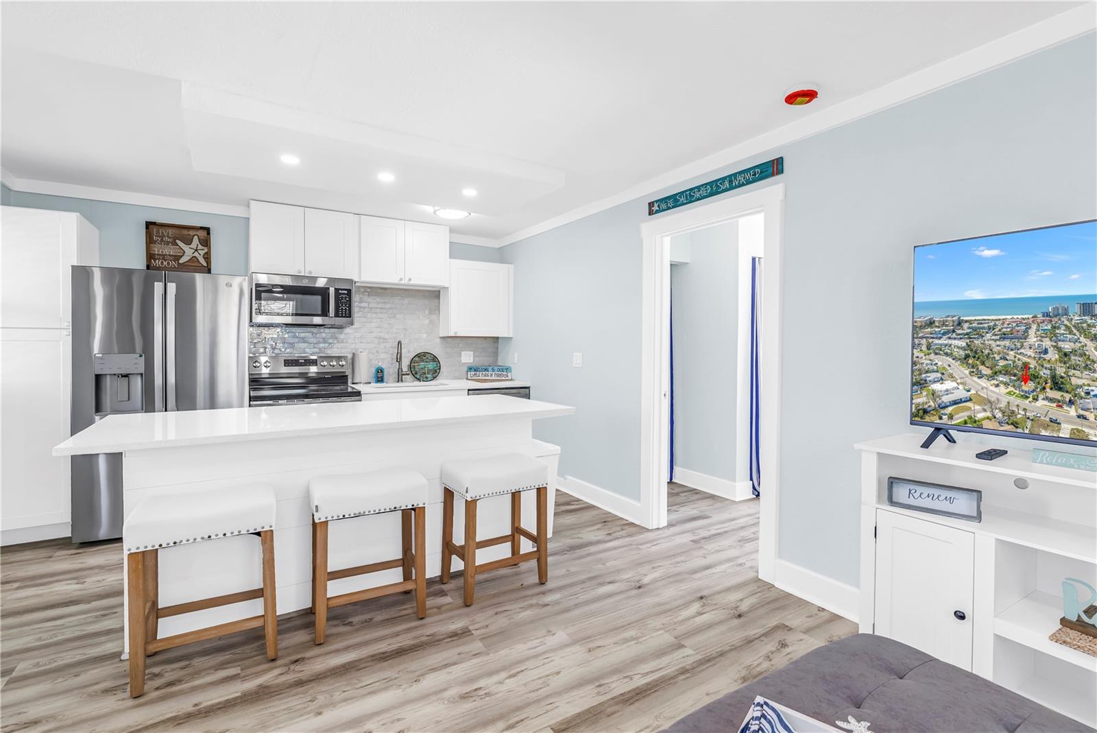 Image 8 of 53 For 6892 Gulf Winds Drive 2