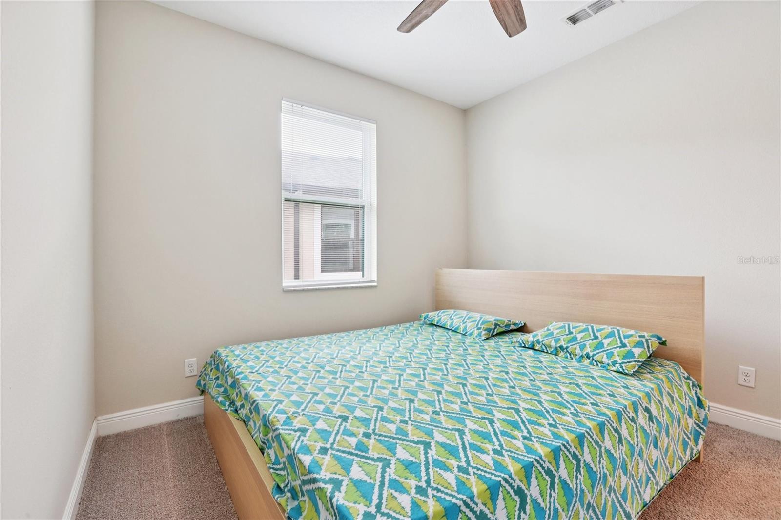 Listing photo id 14 for 10740 Pleasant Knoll Drive