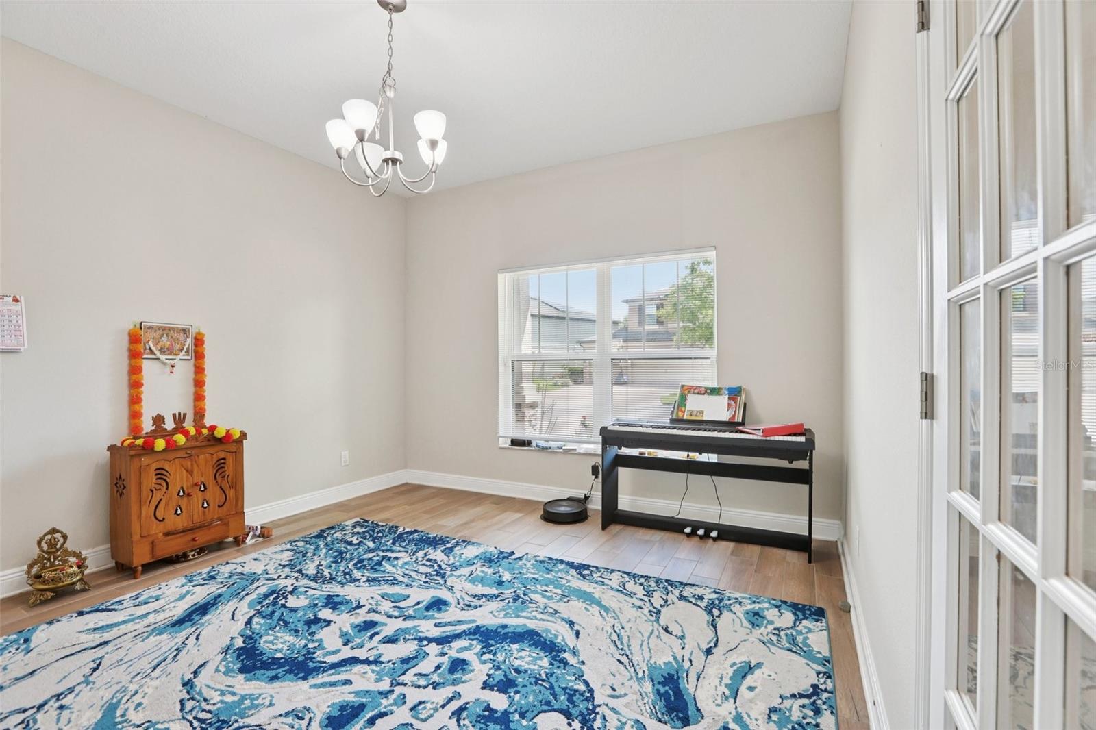 Listing photo id 17 for 10740 Pleasant Knoll Drive