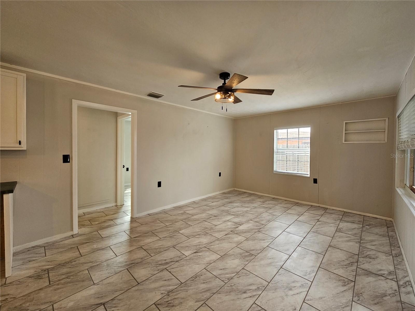 Image 9 of 28 For 75 Virginia Court