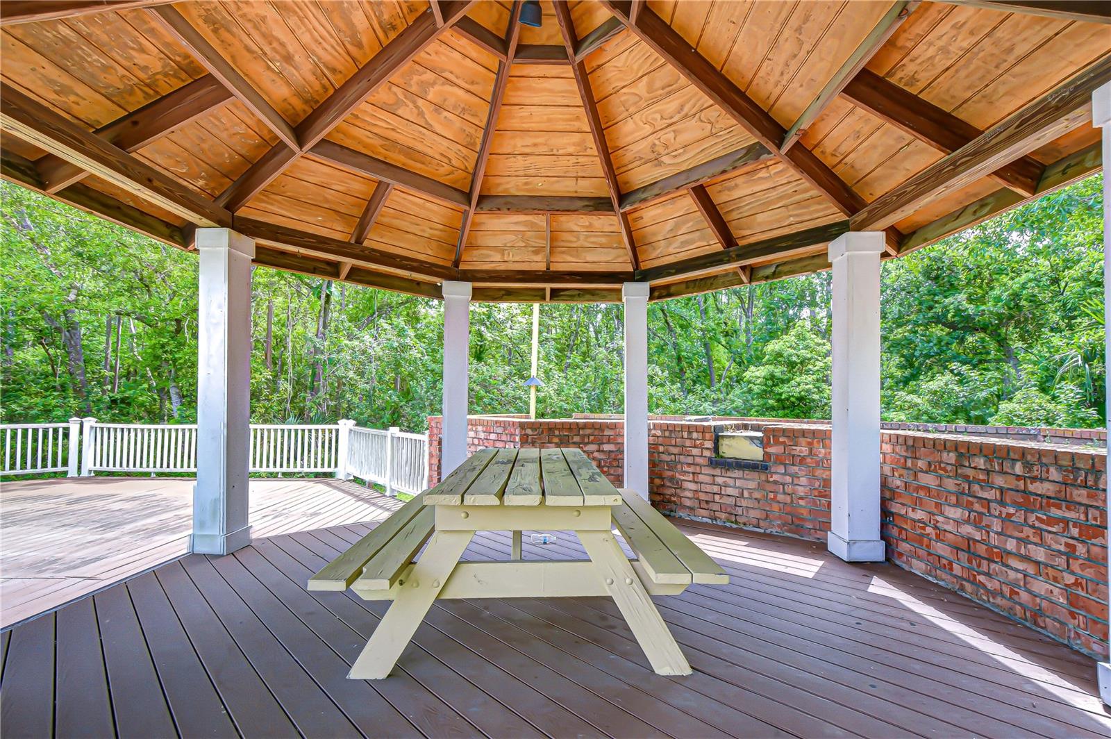 Image 20 of 35 For 8723 Fancy Finch Drive 201