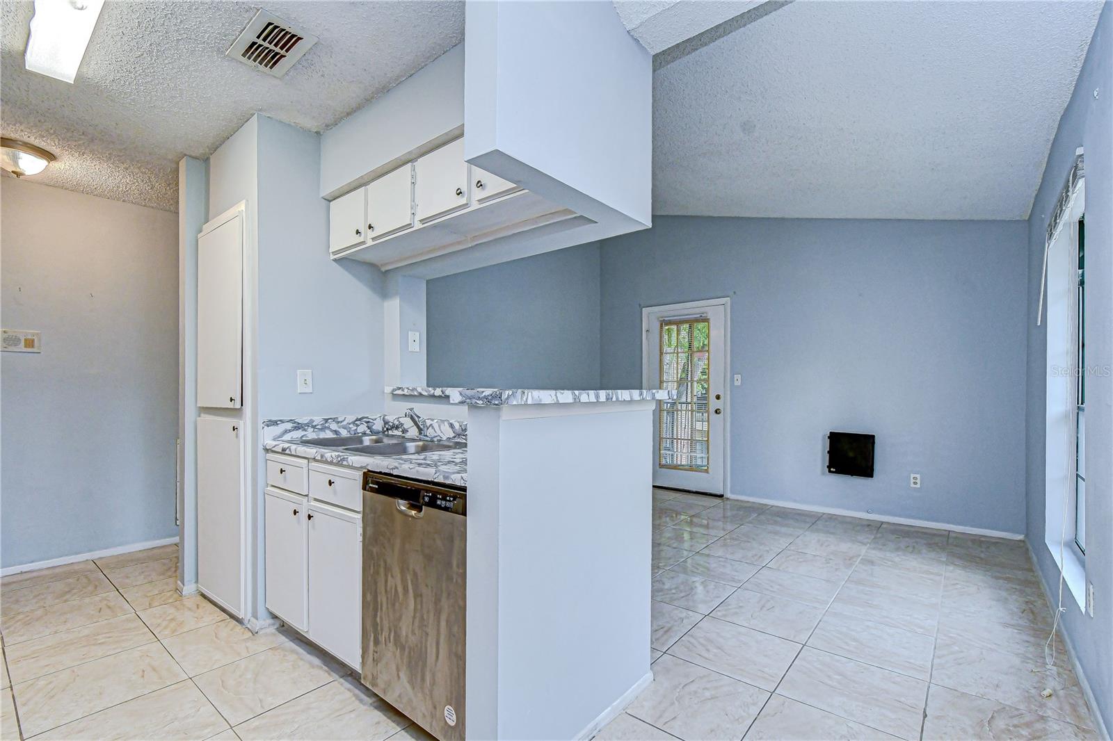 Image 9 of 35 For 8723 Fancy Finch Drive 201