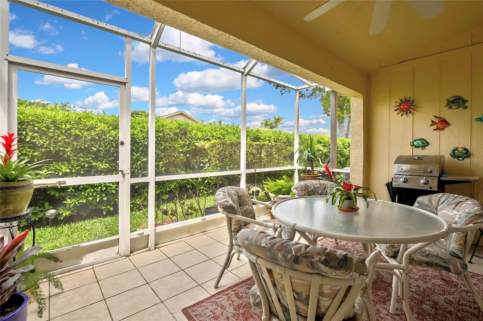 Image 19 of 22 For 6447 Pine Walk Drive