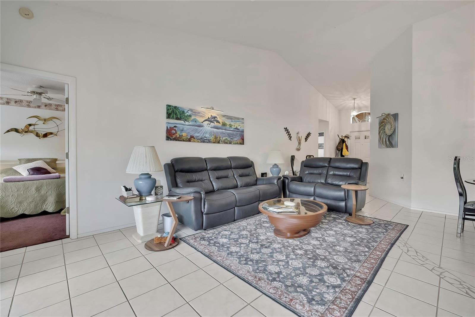 Image 4 of 22 For 6447 Pine Walk Drive