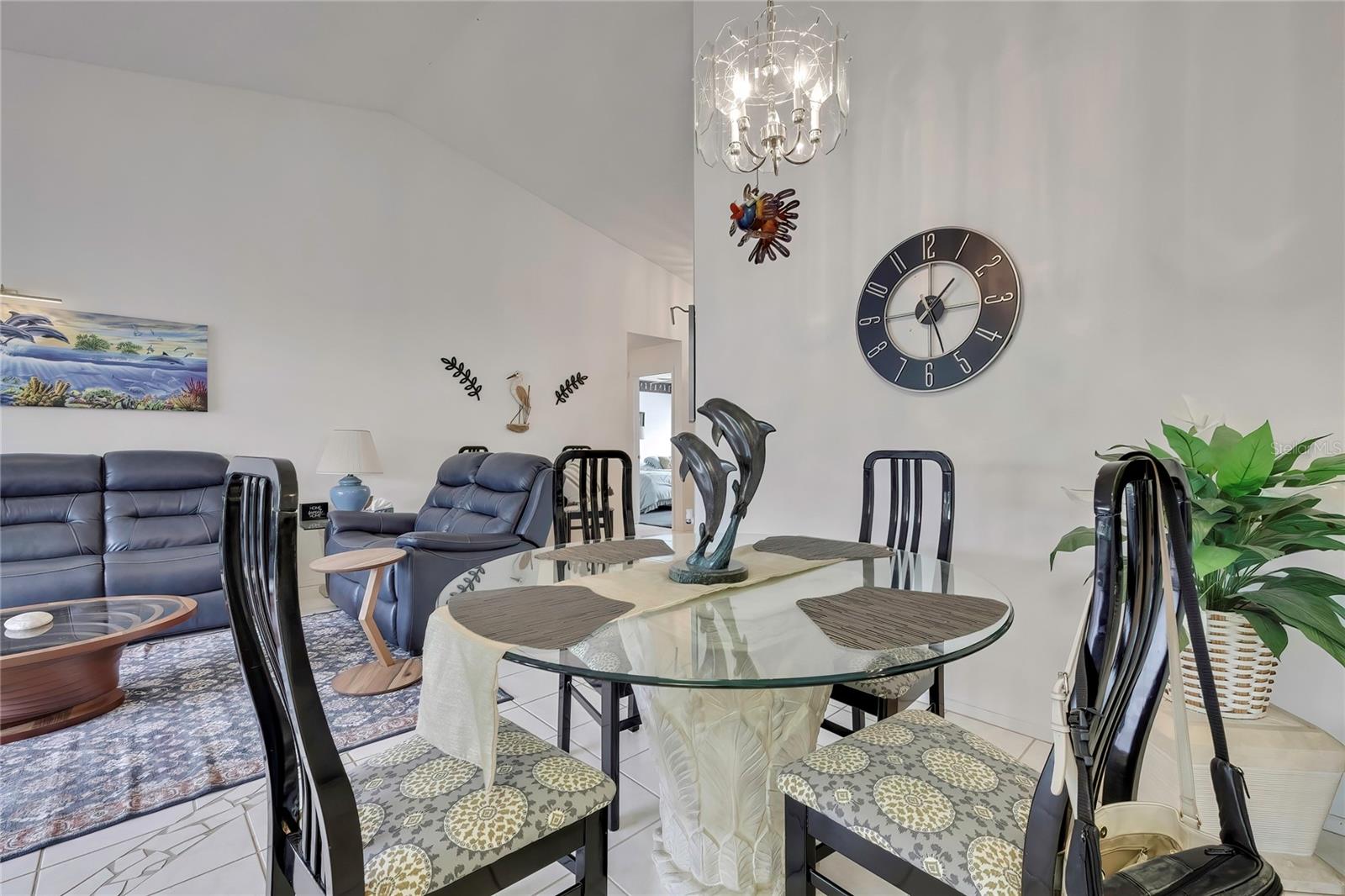 Image 7 of 22 For 6447 Pine Walk Drive