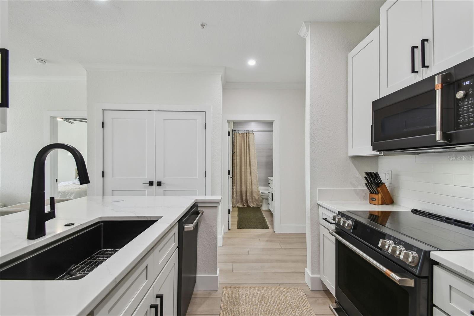 Image 8 of 99 For 5000 Culbreath Key Way 8-109