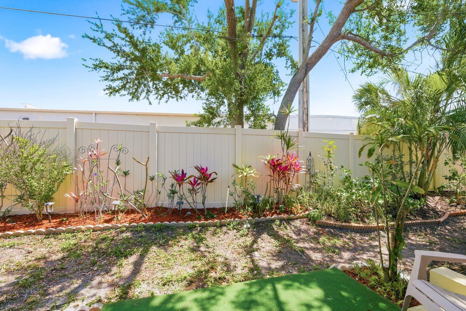 Image 19 of 24 For 1311 Powderpuff Drive 1004