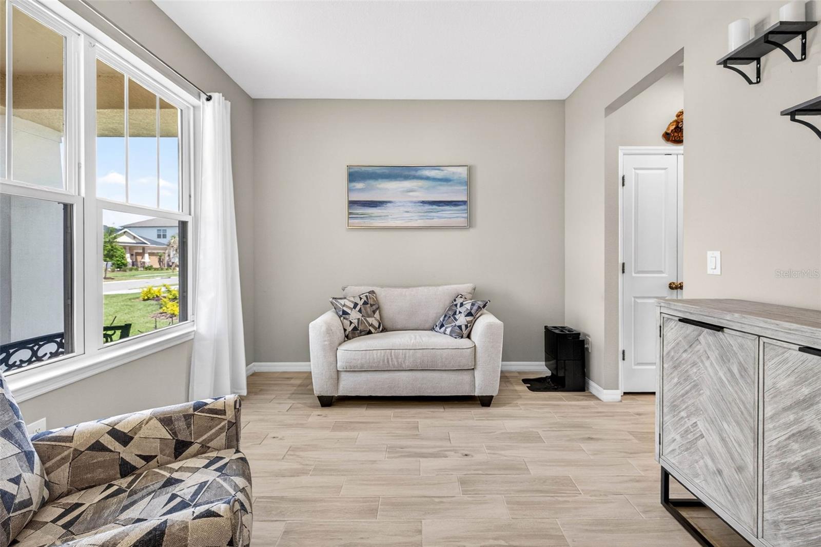 Image 10 of 74 For 34026 Astoria Circle
