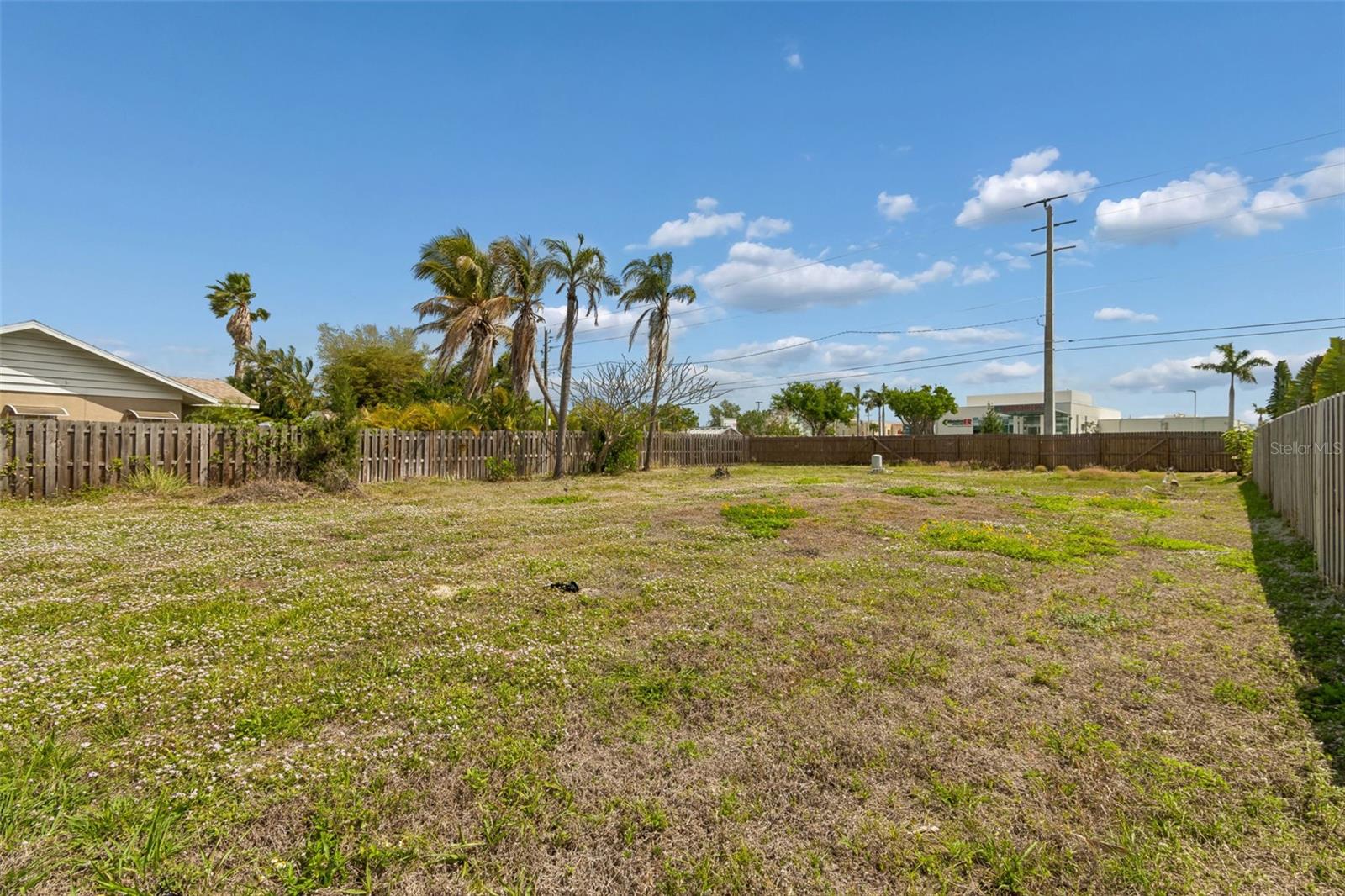 Image 4 of 14 For 603 Casabella Drive