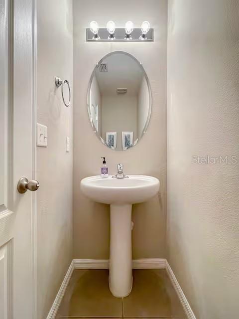 Image 29 of 40 For 10108 Hawk Storm Avenue