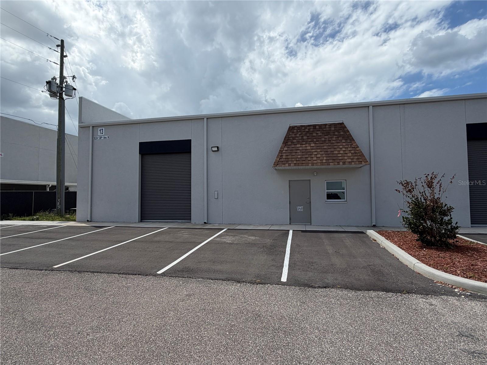 Image 12 of 87 For 9224 130th Avenue N