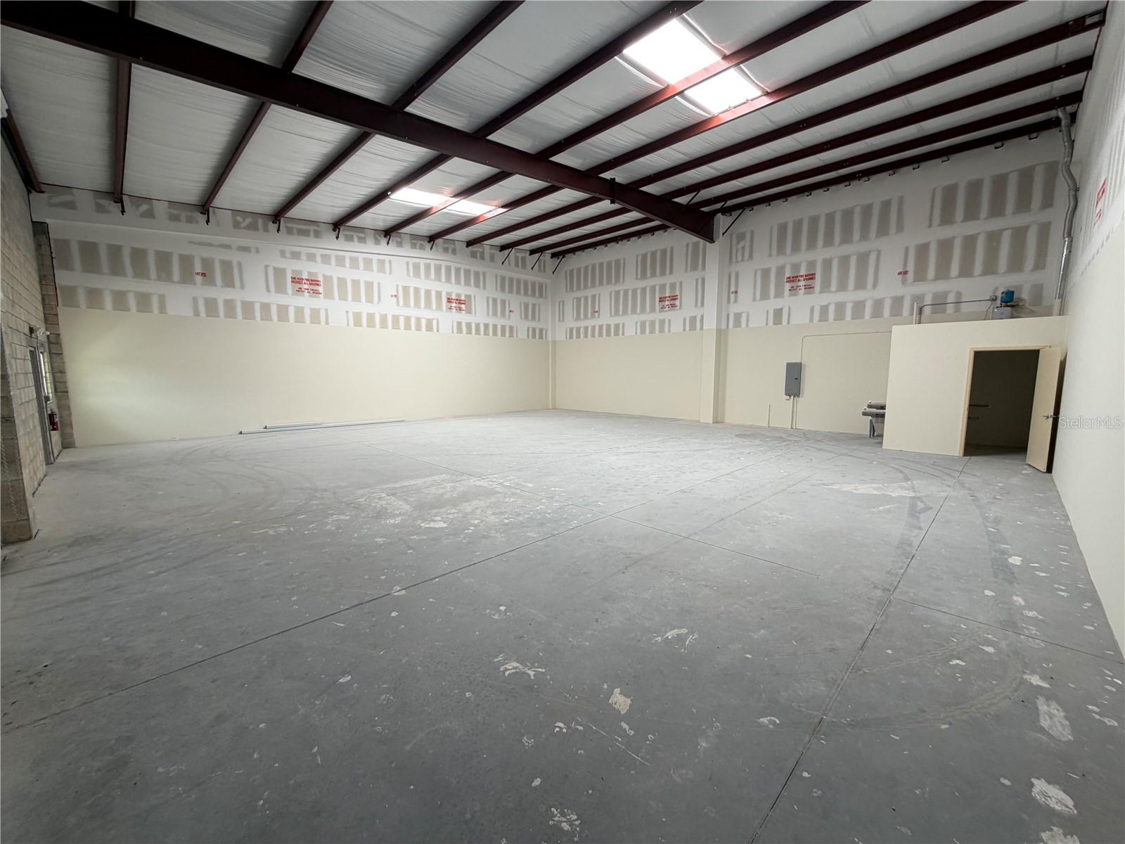 Image 24 of 87 For 9224 130th Avenue N