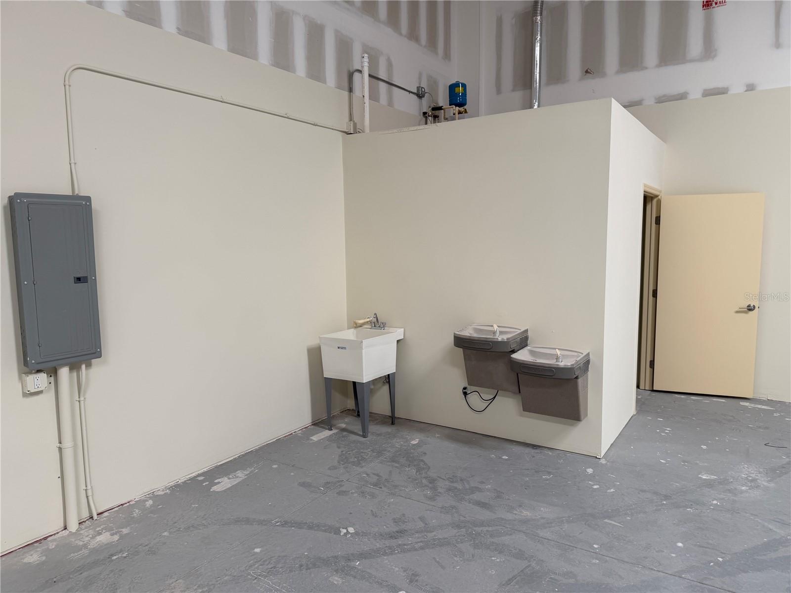 Image 58 of 87 For 9224 130th Avenue N