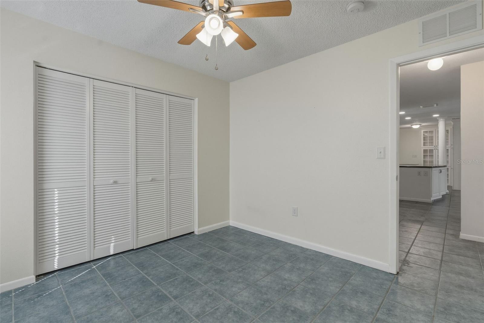 Image 18 of 27 For 11178 112th Avenue