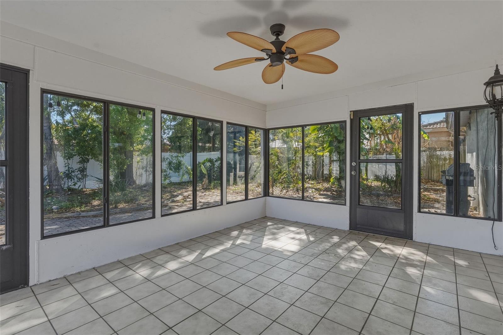 Image 22 of 27 For 11178 112th Avenue