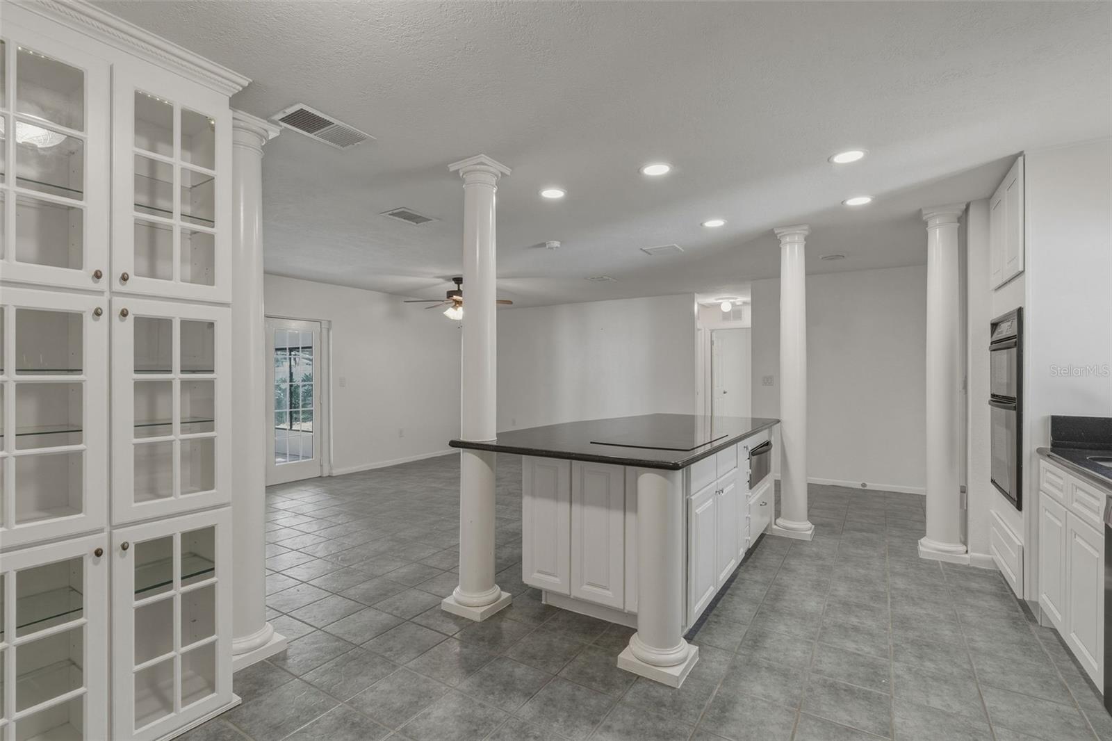 Image 3 of 27 For 11178 112th Avenue