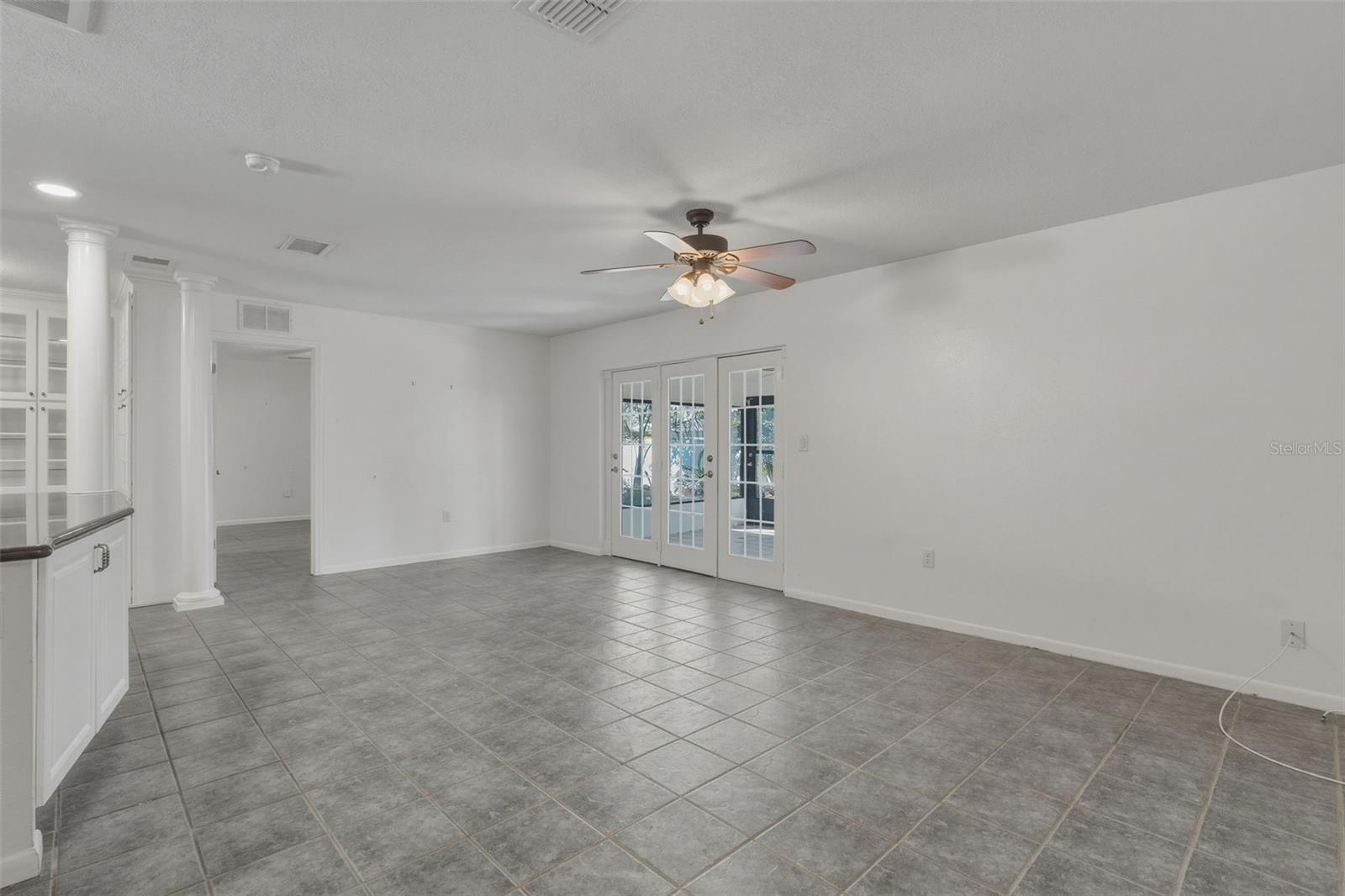 Image 5 of 27 For 11178 112th Avenue