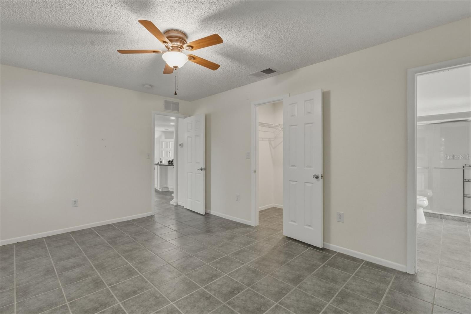 Image 7 of 27 For 11178 112th Avenue