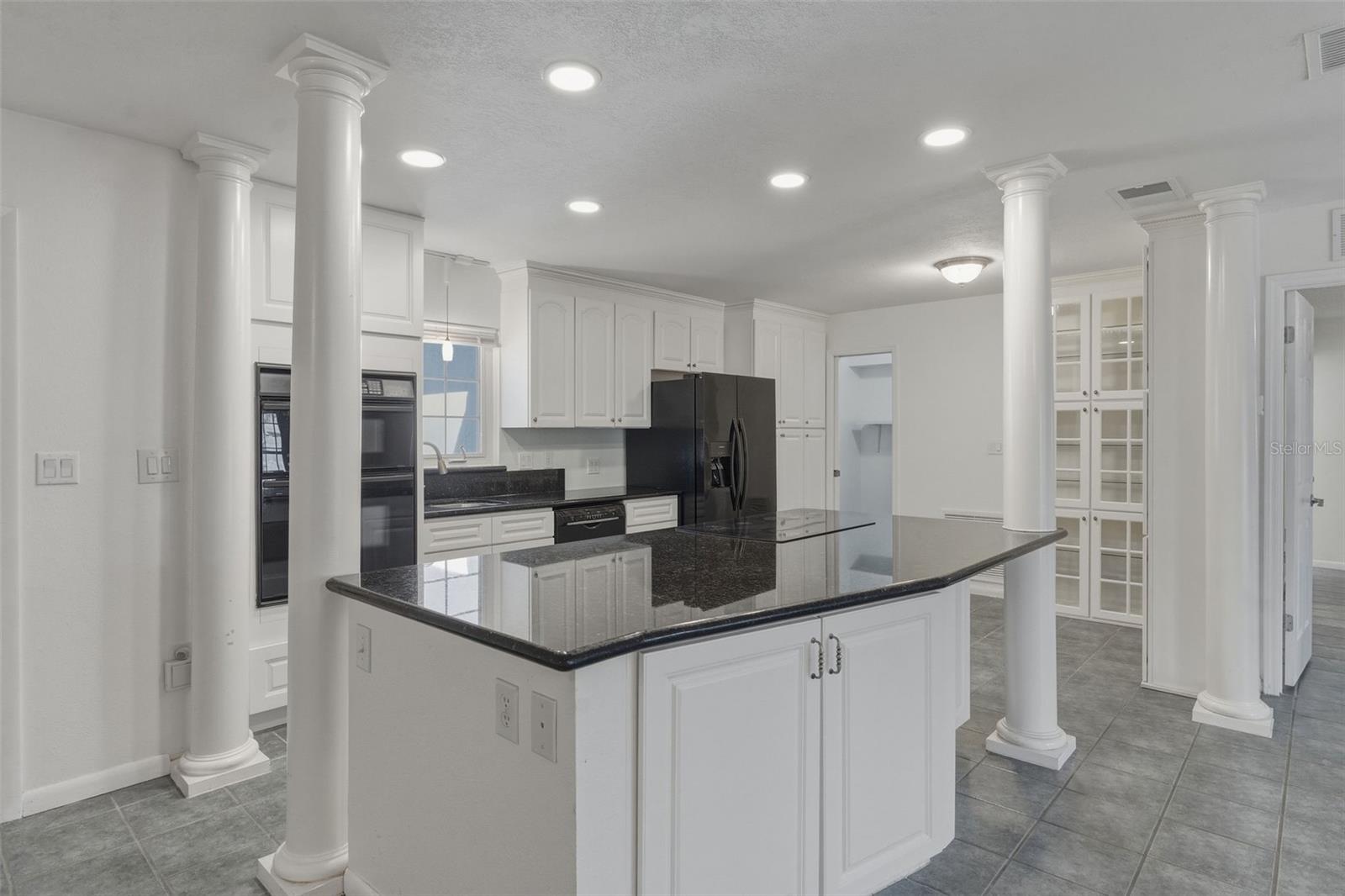 Image 9 of 27 For 11178 112th Avenue