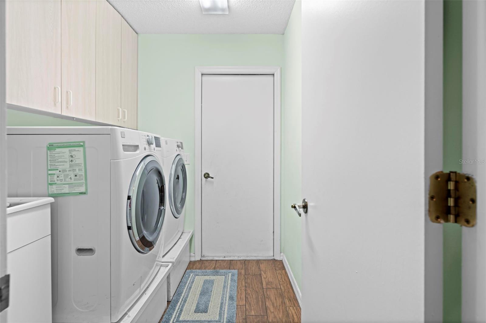 Image 31 of 47 For 2552 Crystal Lake Drive