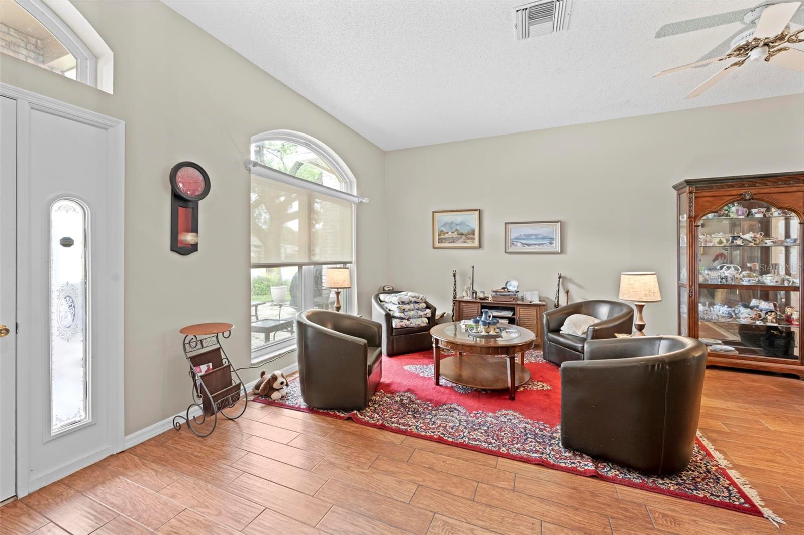 Image 8 of 47 For 2552 Crystal Lake Drive