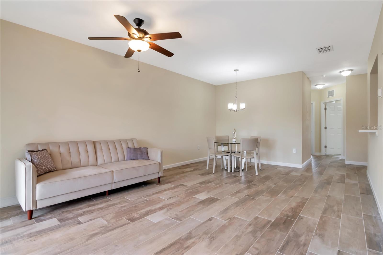 Image 14 of 25 For 1195 Godavari Way 206