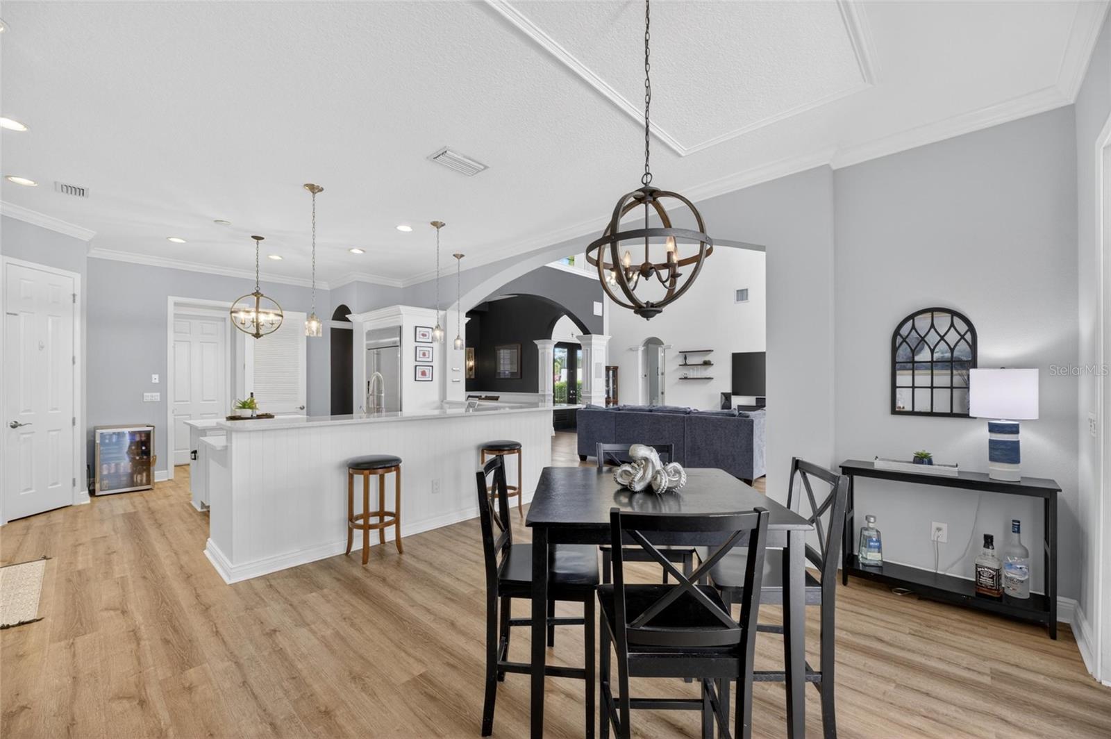 Image 20 of 100 For 613 Balibay Road