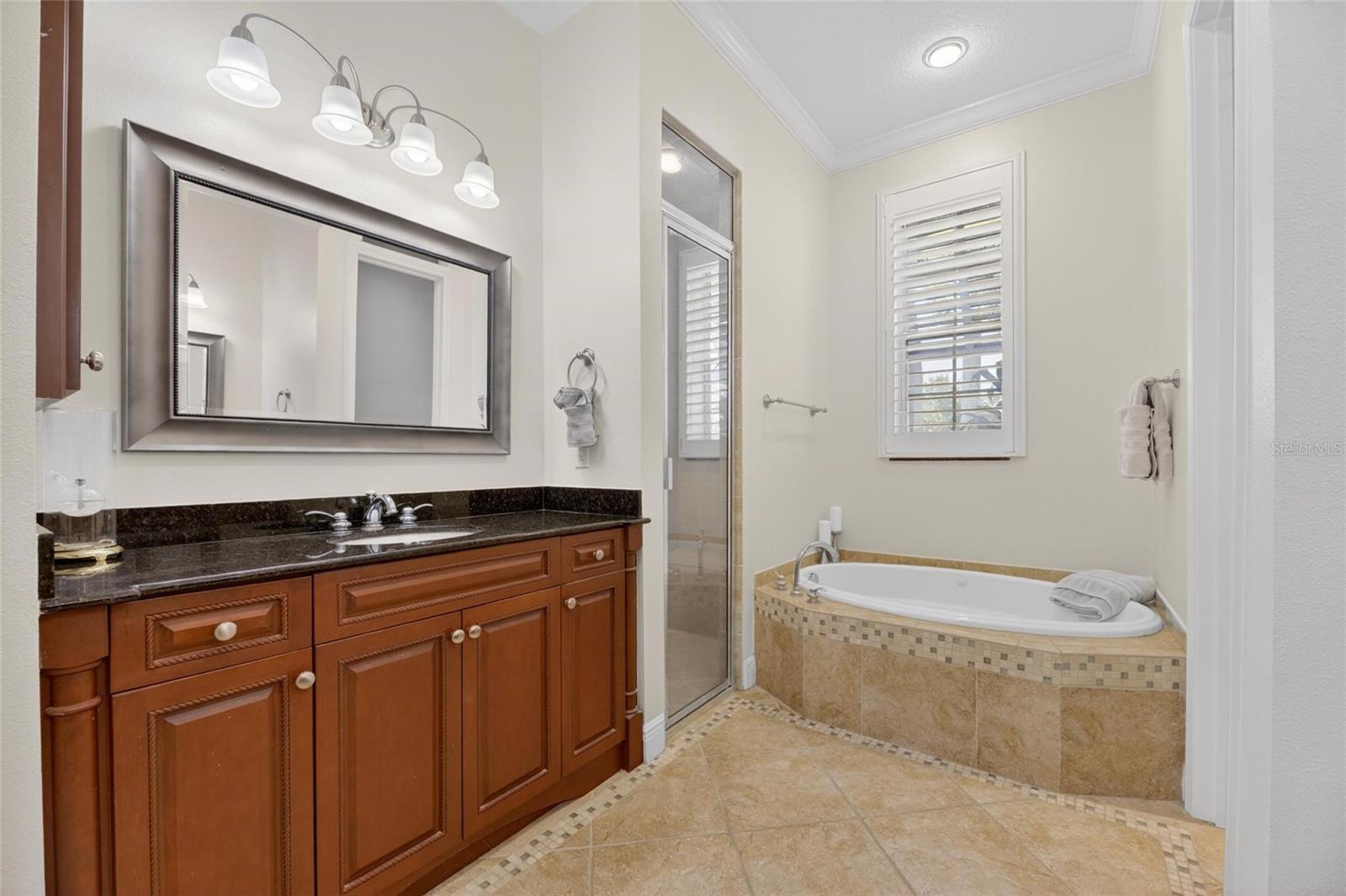 Image 26 of 100 For 613 Balibay Road