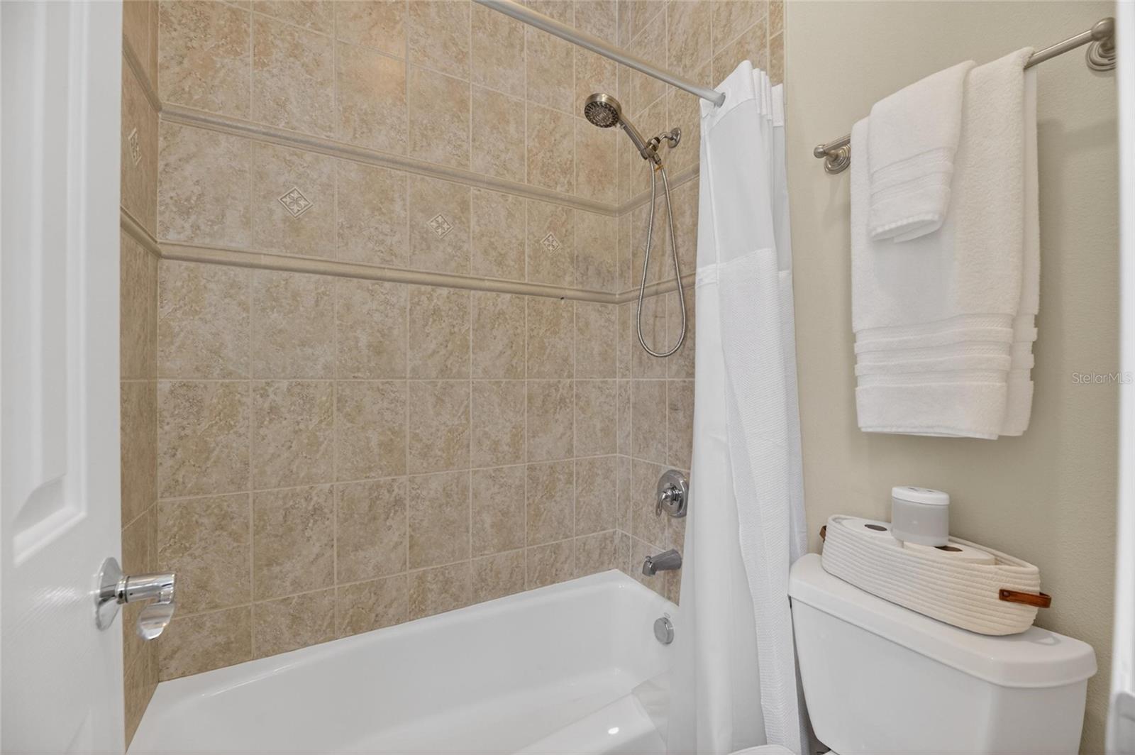 Image 31 of 100 For 613 Balibay Road