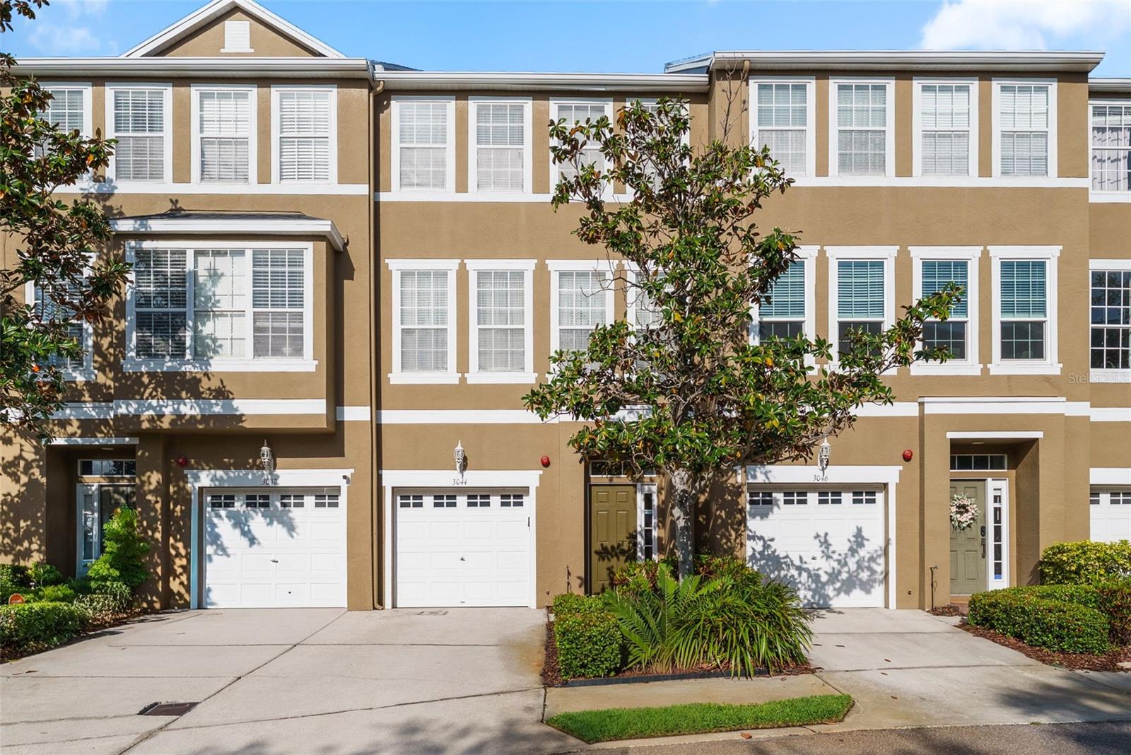 Details for 3044 Pointeview Drive, TAMPA, FL 33611