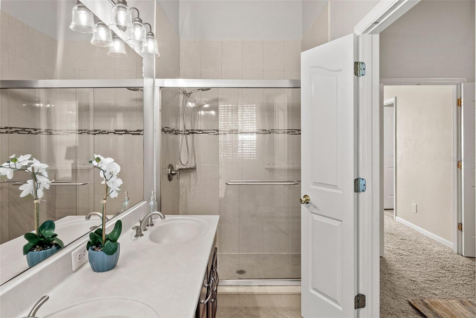 Image 14 of 32 For 3044 Pointeview Drive