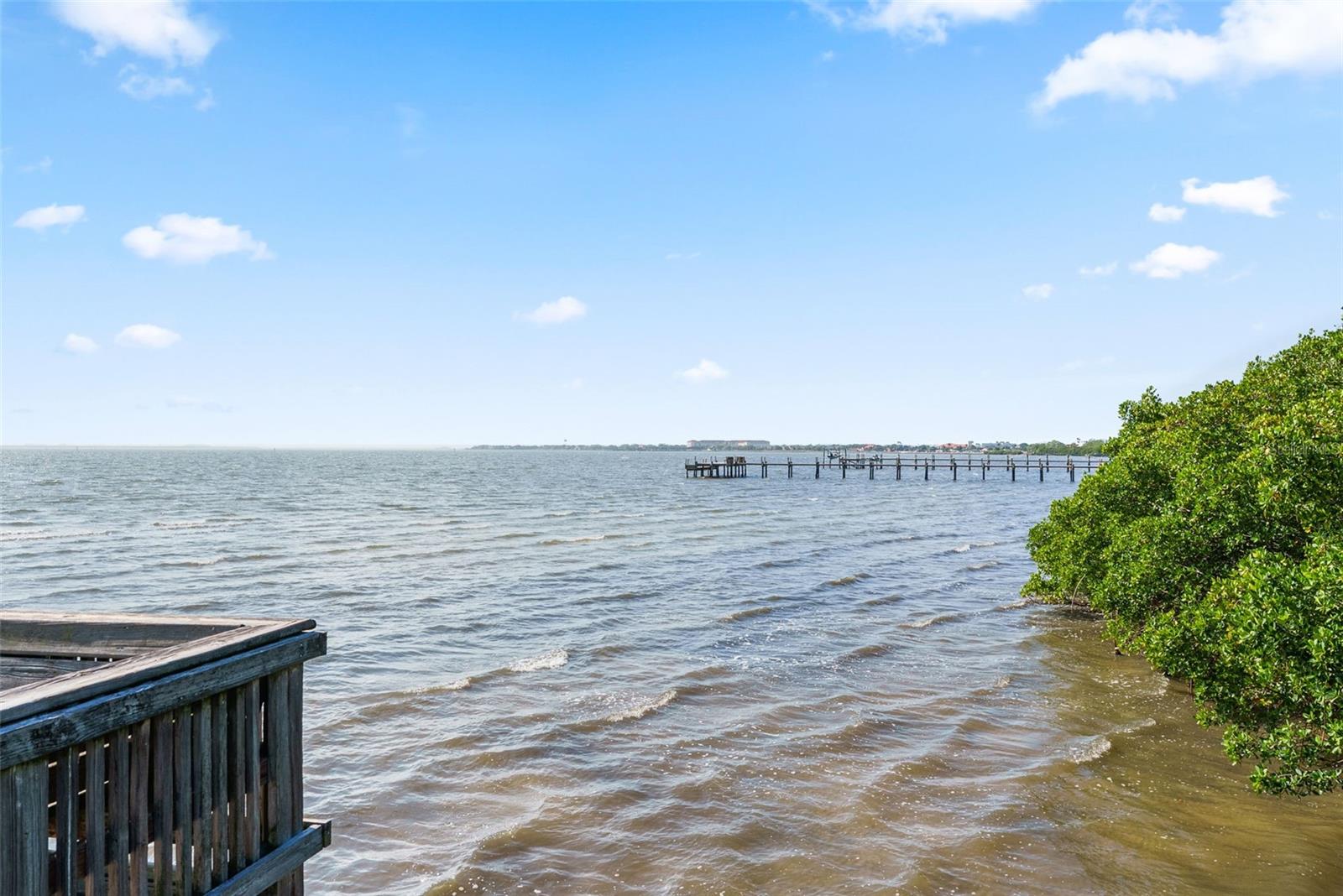 Image 23 of 32 For 3044 Pointeview Drive