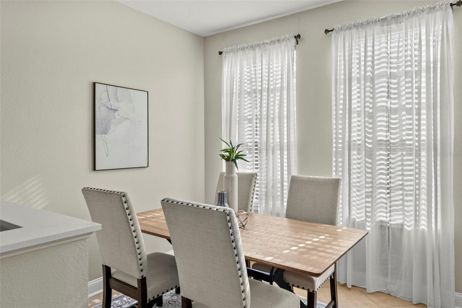 Image 9 of 32 For 3044 Pointeview Drive