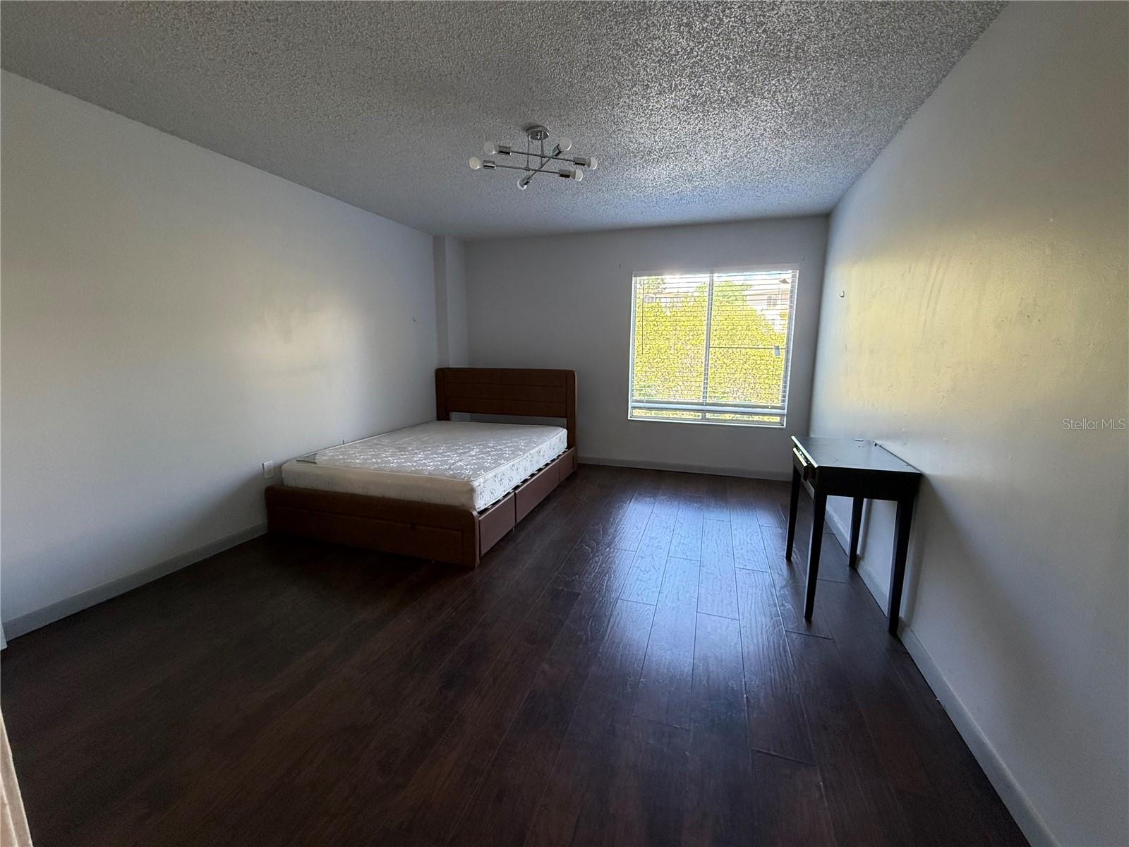 Image 15 of 23 For 621 99th Avenue N 102