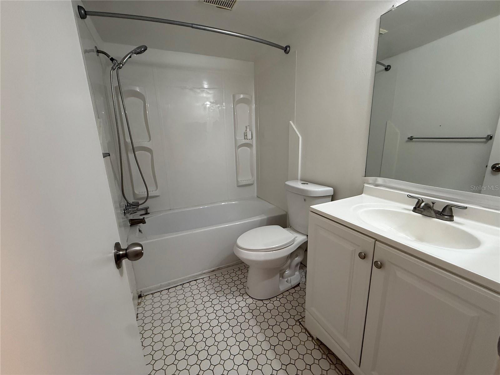 Image 17 of 23 For 621 99th Avenue N 102