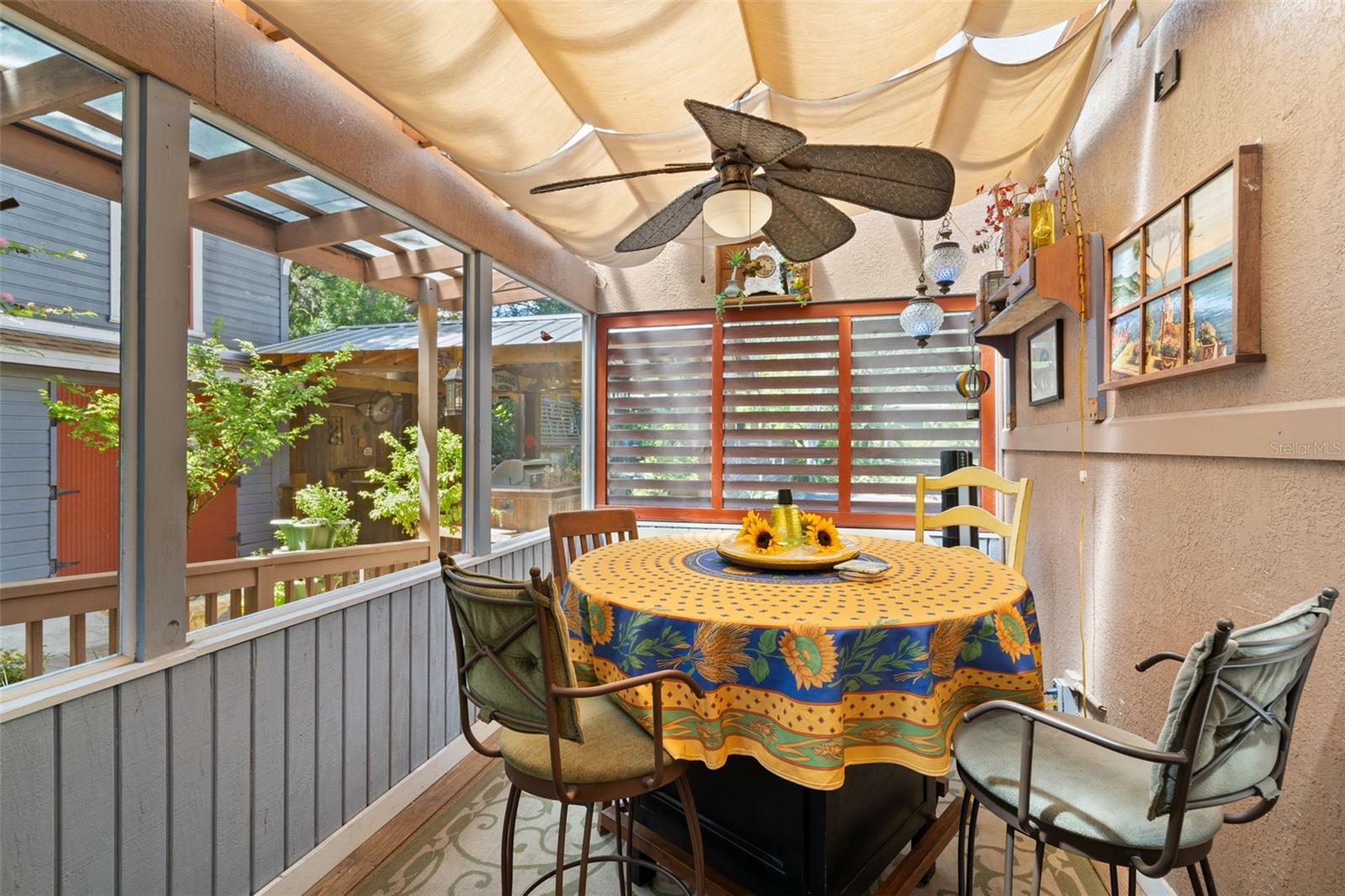 Image 17 of 49 For 1035 Robson Street