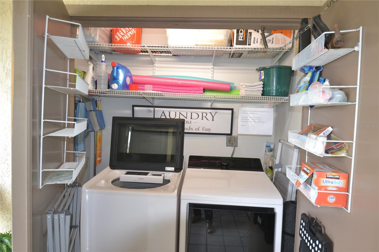 Image 11 of 43 For 284 Woodlake Wynde