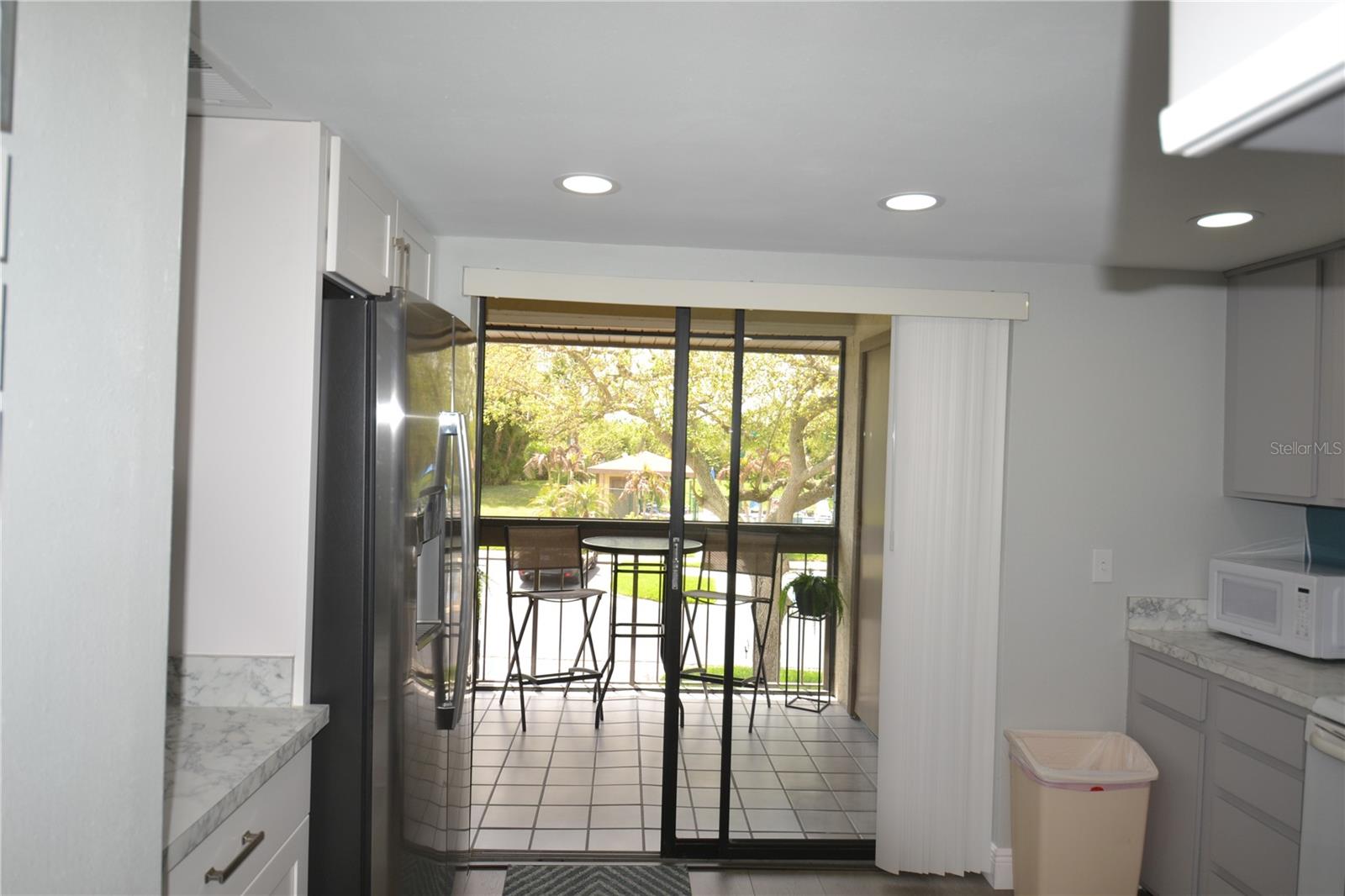 Image 13 of 43 For 284 Woodlake Wynde